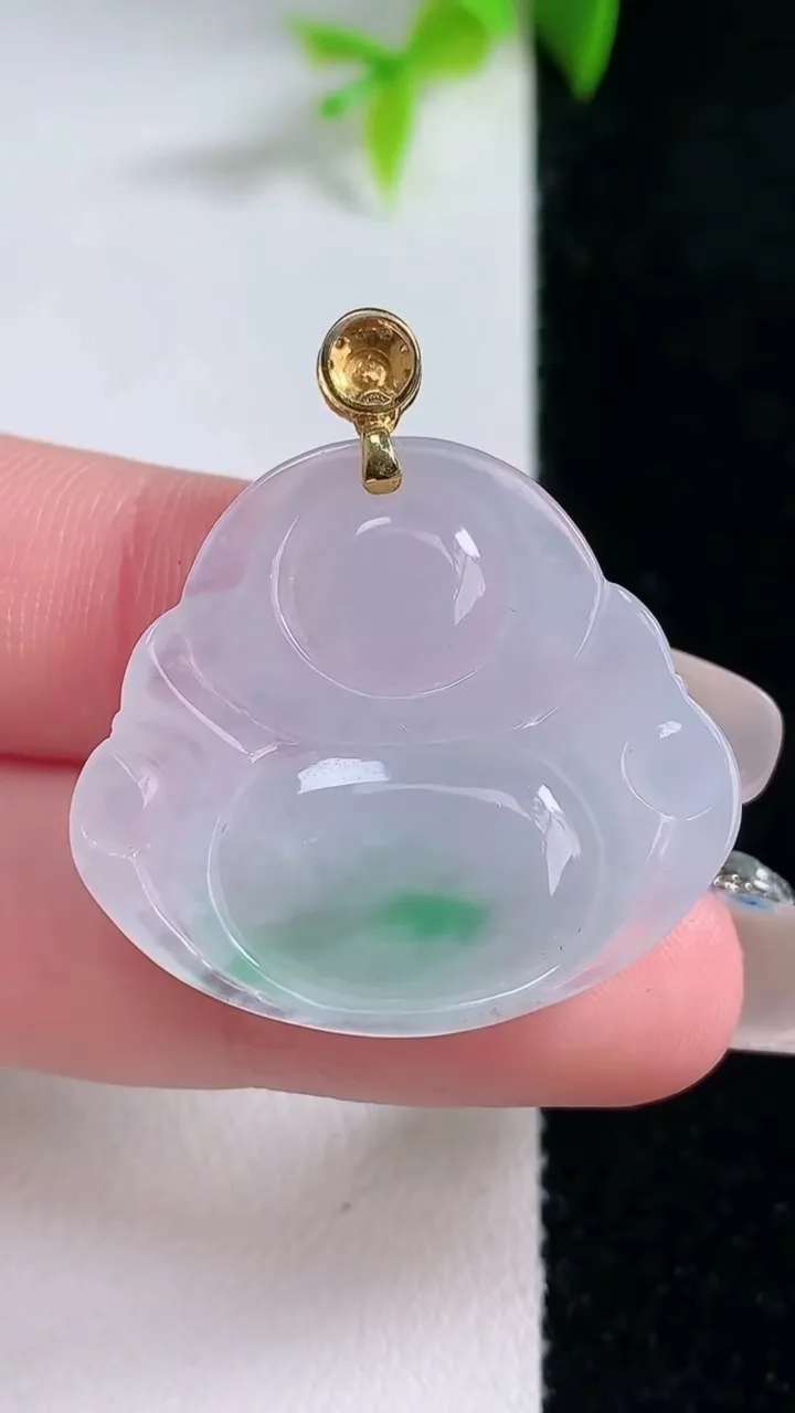 天然A货翡翠佛公吊坠，尺寸26.8-29.8-6，重量:7.71g
1月30日