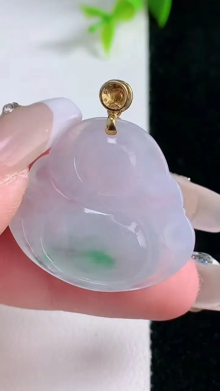 天然A货翡翠佛公吊坠，尺寸26.8-29.8-6，重量:7.71g
1月30日