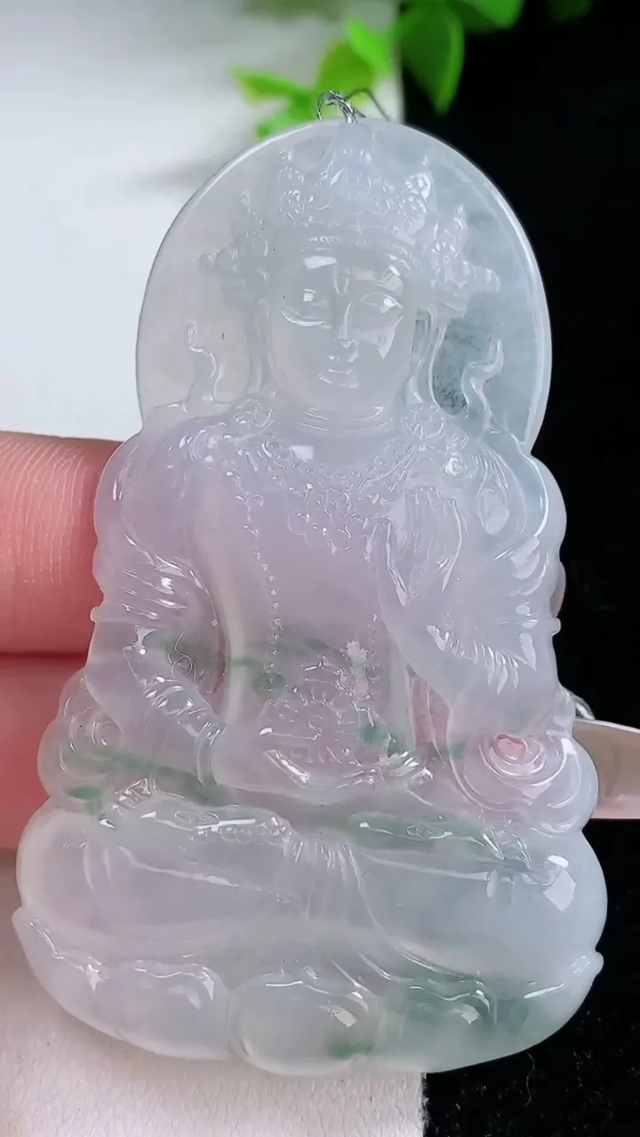 天然A货翡翠冰种飘花度母观音吊坠，尺寸66.5-40.3-5.7，重量:27.39g
1月30日