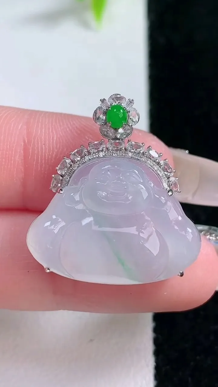 天然A货翡翠佛公吊坠，尺寸26.2-17.2-24-8，重量:4.49g
1月30日