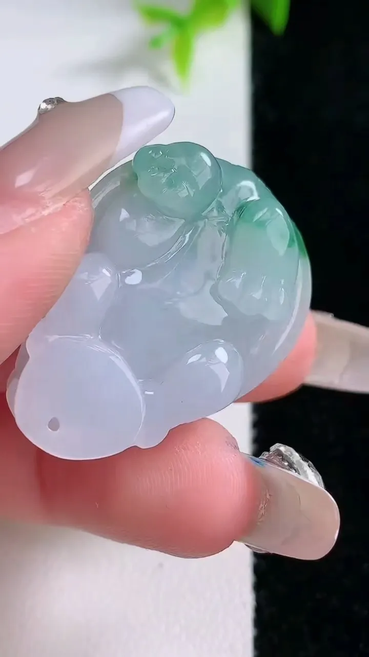 天然A货翡翠龙龟吊坠，尺寸32.3-23-12.8，重量:16.71g
1月30日