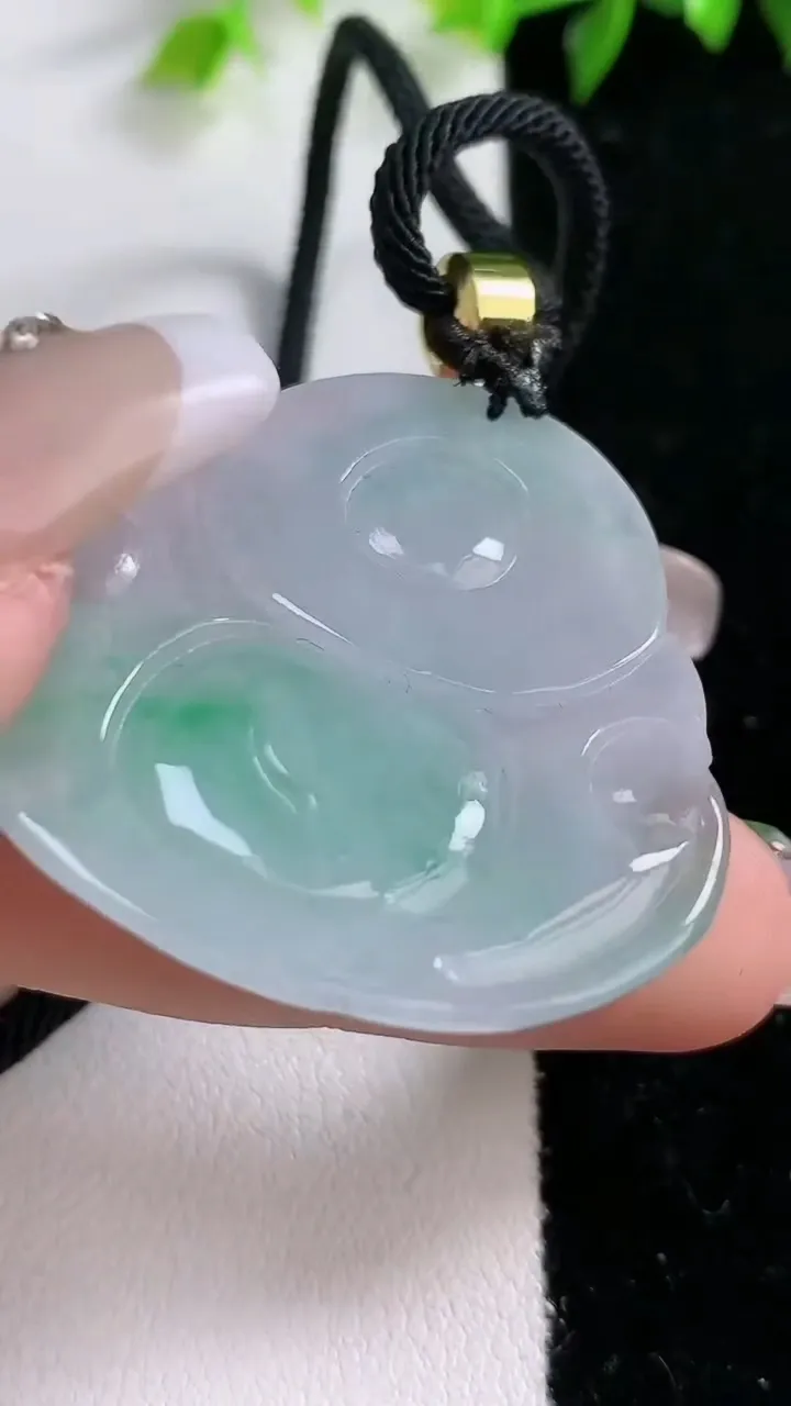 天然A货翡翠佛公吊坠，尺寸37.5-38.6-6.6，重:15.11g
1月31日