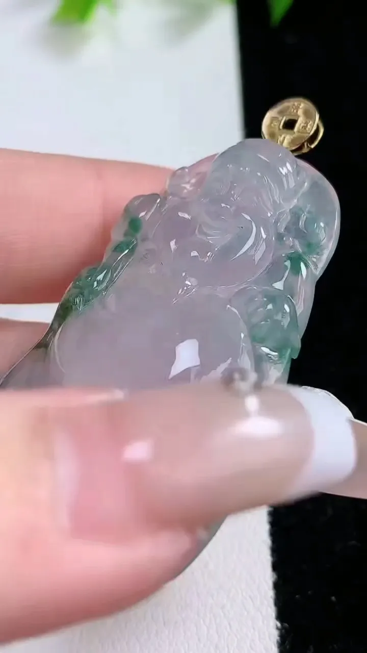 天然A货翡翠种飘花财神爷吊坠，尺寸46-29-5.8，重量:14.45g
2月1日