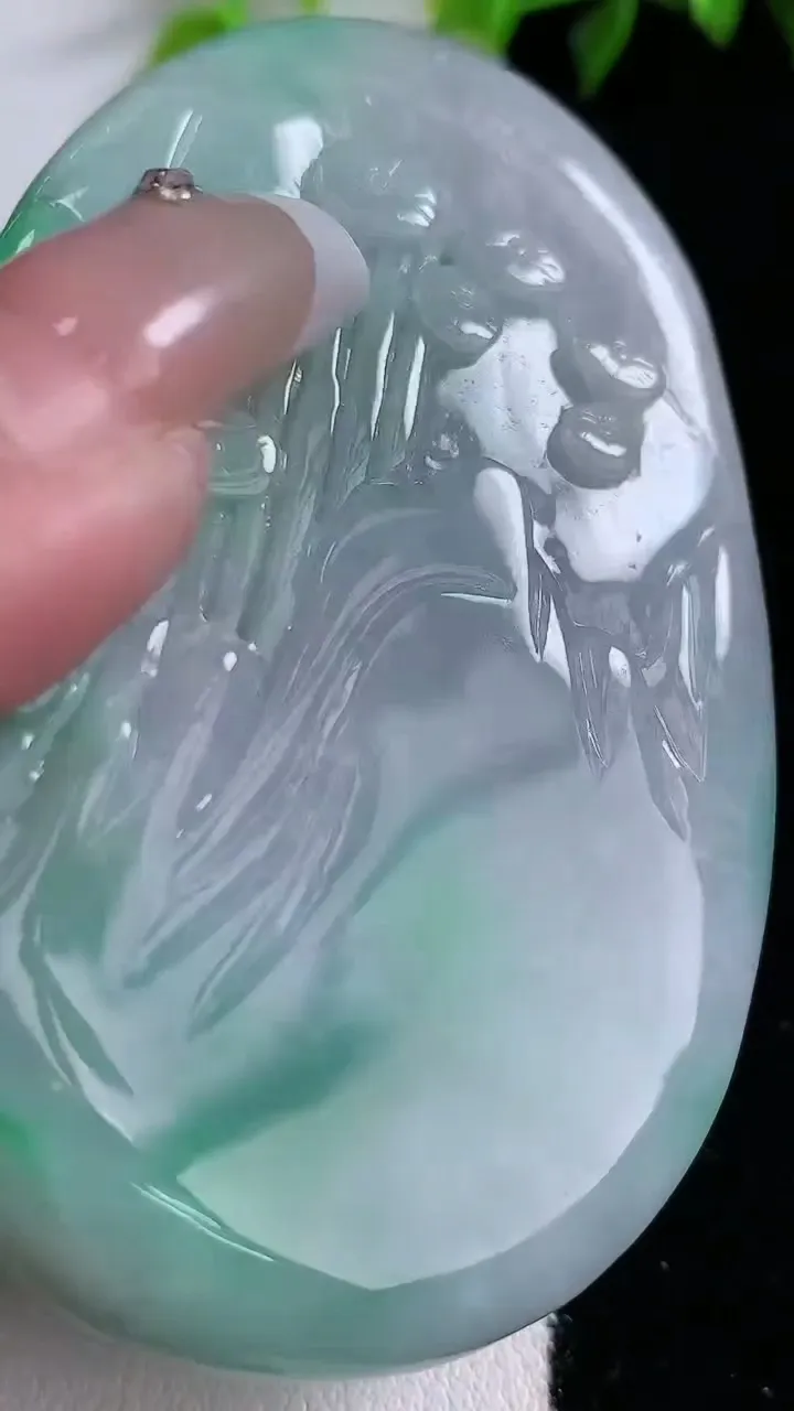 天然A货翡翠山水吊坠，尺寸 69.5-45-17，重:99.10g
1月31日