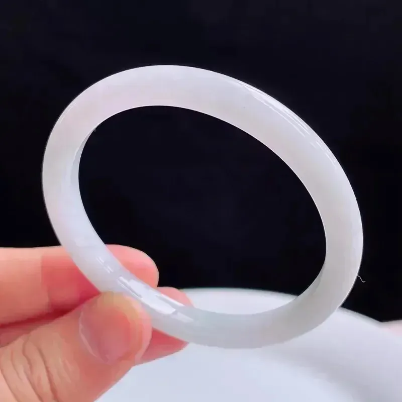 54*47mm自然光拍摄天然翡翠A货好种水贵妃手镯 22.49克