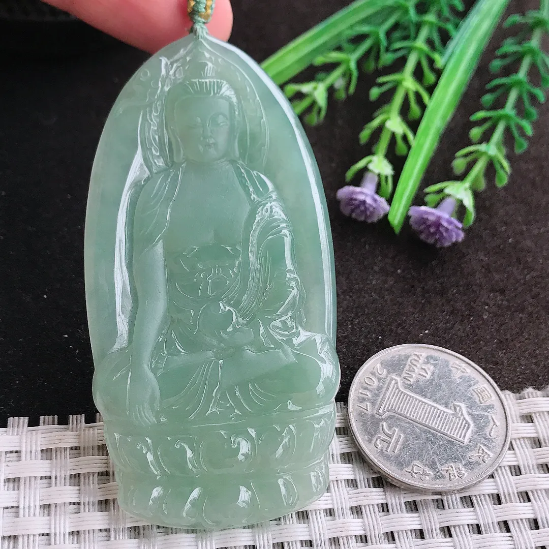 实拍A货翡翠71.5/37.3/4.8老坑冰胶水灵冰晴满绿观音菩萨吊坠翡翠玉观音