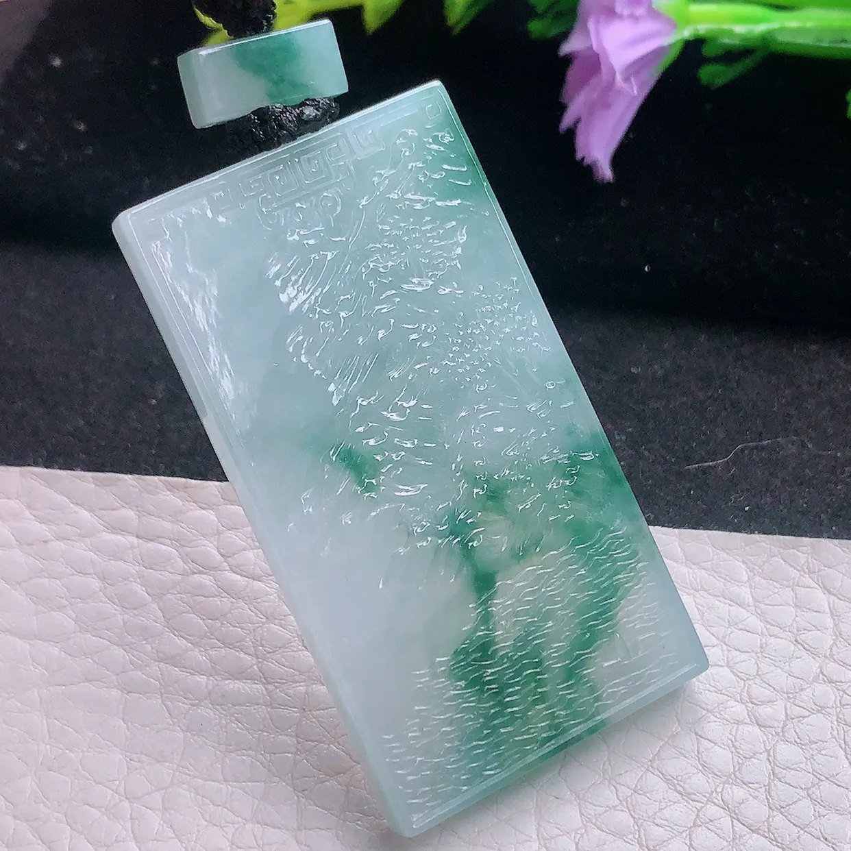 yl实拍56.5*31.2*5.6缅甸翡翠冰飘花方形山水牌 大好河山玉项坠 玉挂件