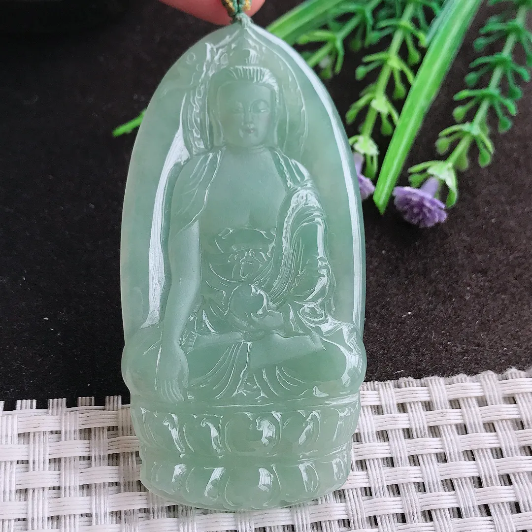 实拍A货翡翠71.5/37.3/4.8老坑冰胶水灵冰晴满绿观音菩萨吊坠翡翠玉观音