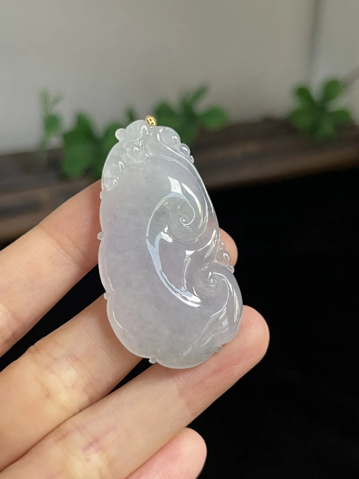 翡翠冰糯种白色如意，印记：G18K