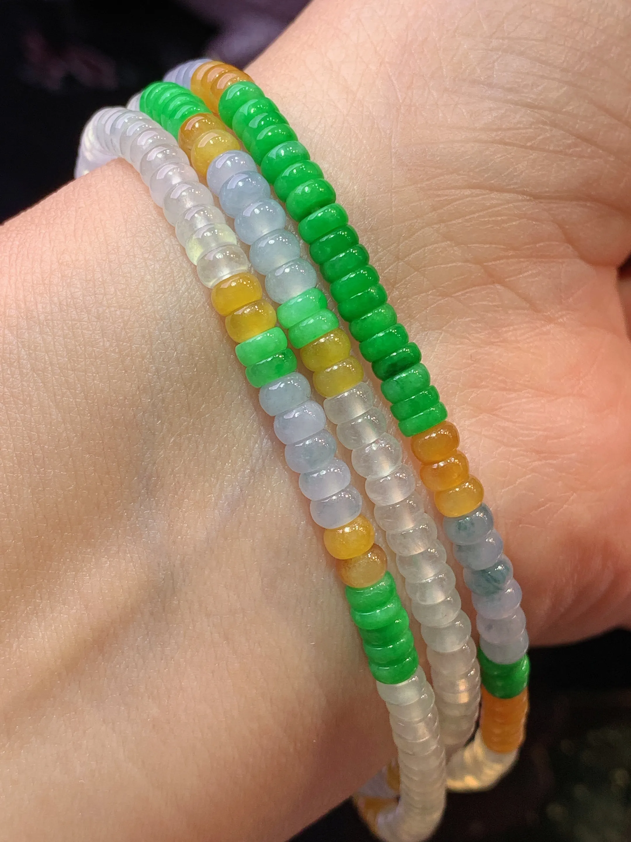 多彩算盘珠项链 玉质细腻 色泽清新 艳丽 整体尺寸4*2.3