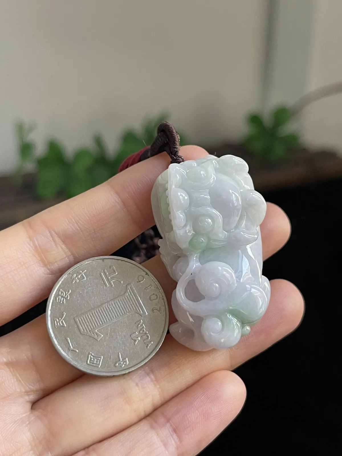 翡翠糯化种吊坠