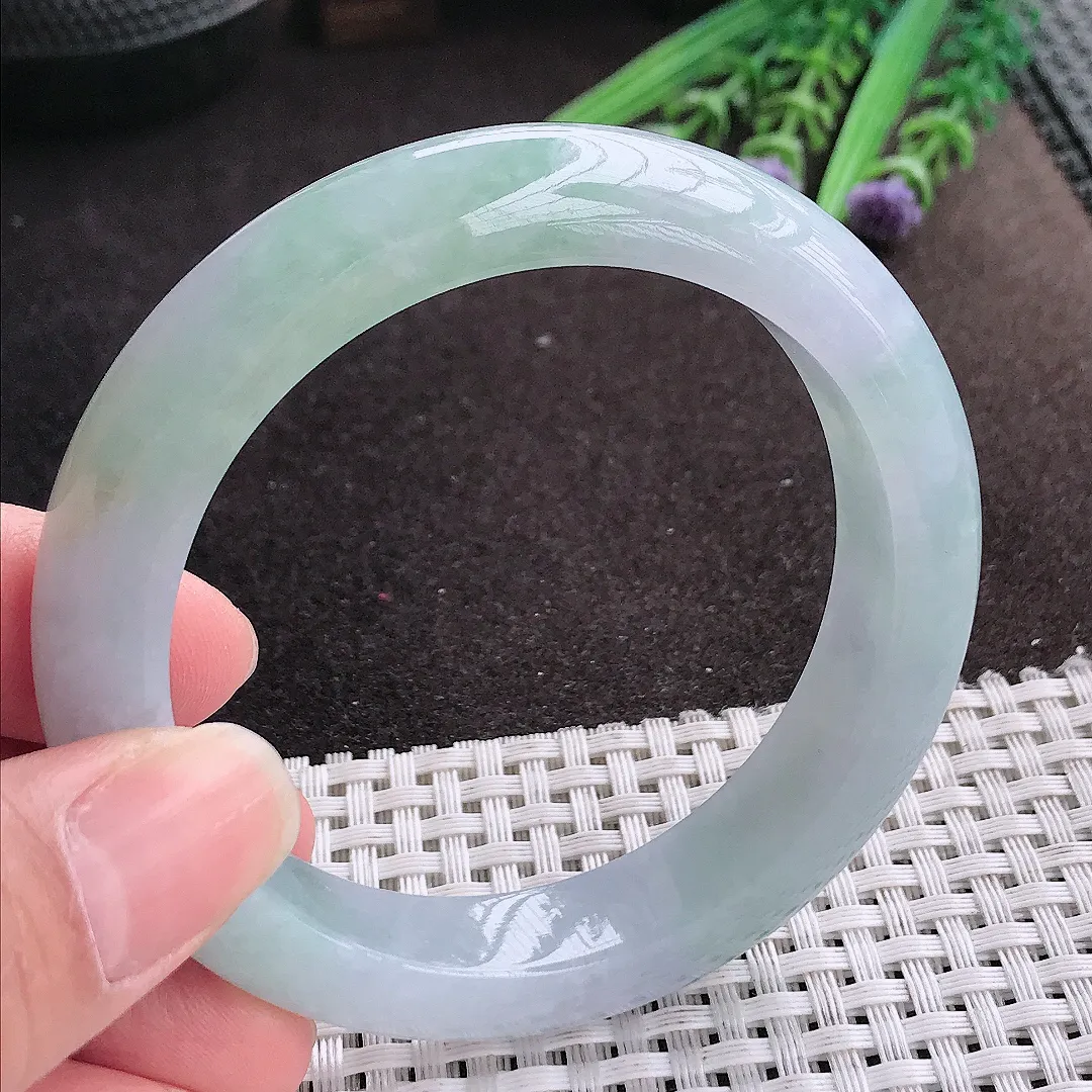 实拍A货翡翠56/12.5/9老坑冰润起胶冰晴手镯宽边玉镯手环