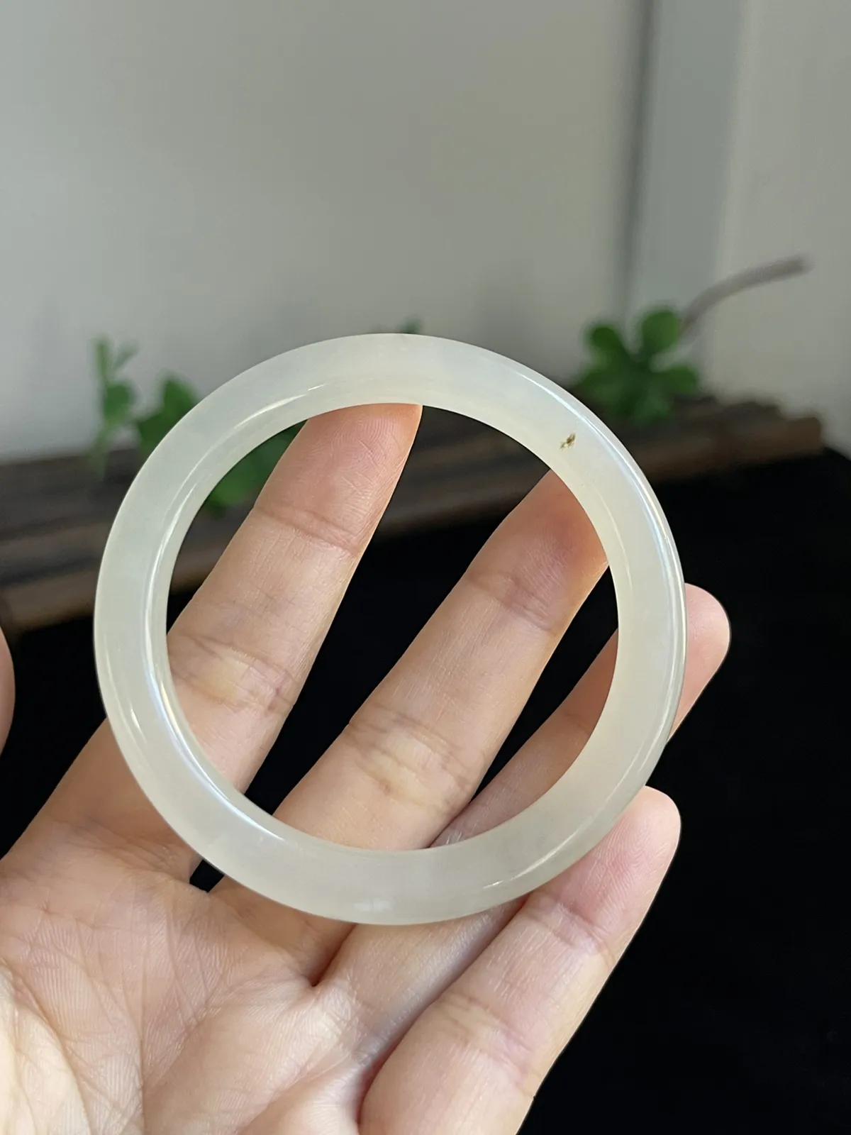 圆镯50圈口，和田玉手镯