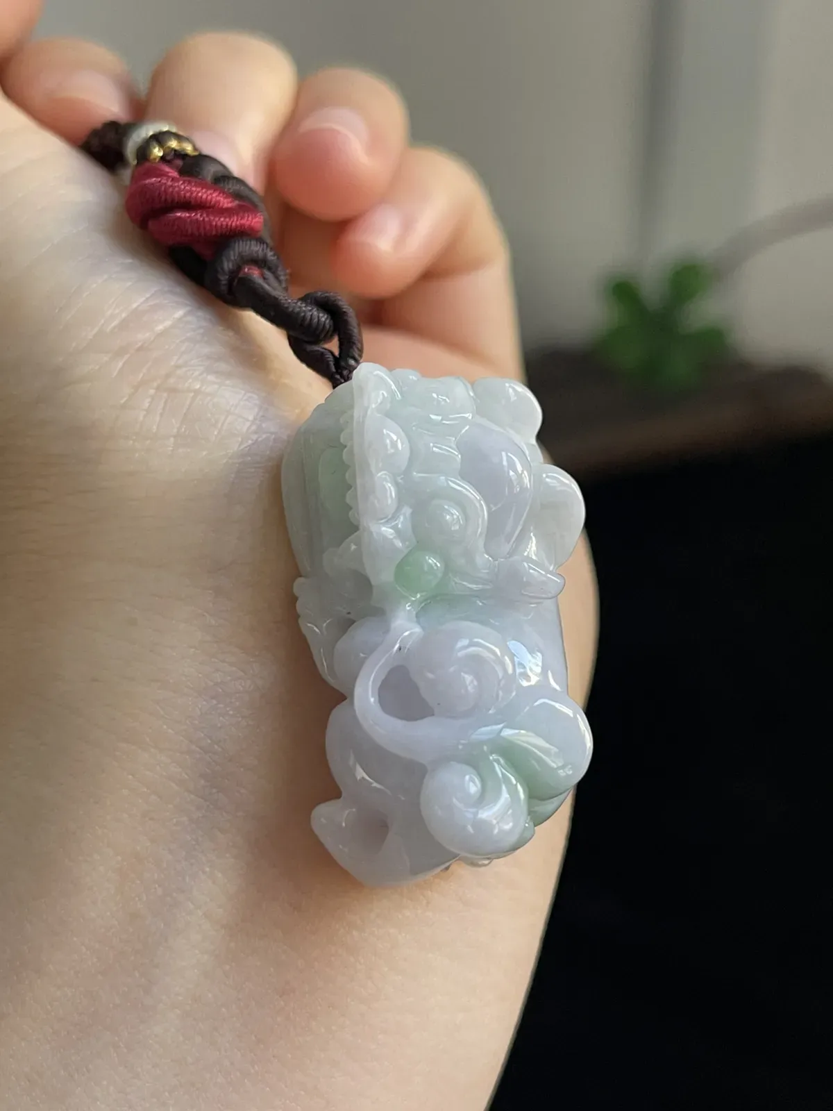 翡翠糯化种吊坠