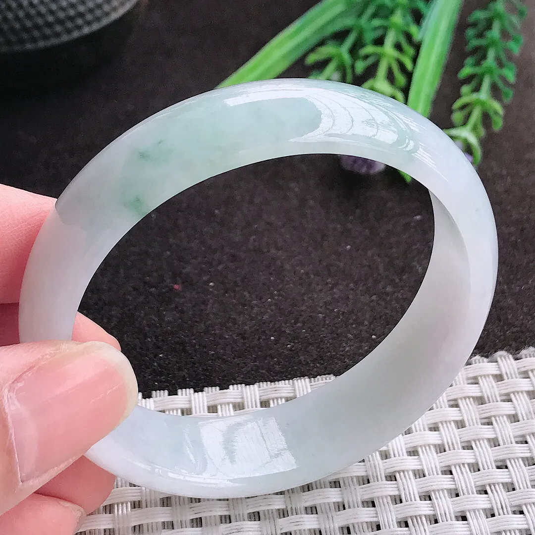 实拍A货翡翠53.5/48.8/16.6/6.2老坑精美冰润飘花贵妃手镯宽边玉镯手环