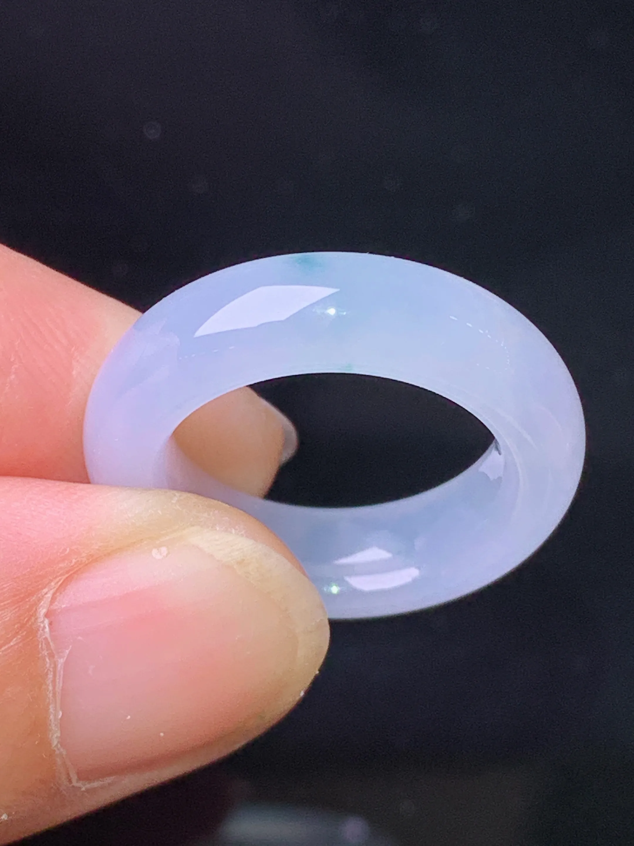 淡紫罗兰指环 玉质细腻 色泽清新艳丽 圈口8 整体尺寸22.7*5.5*4