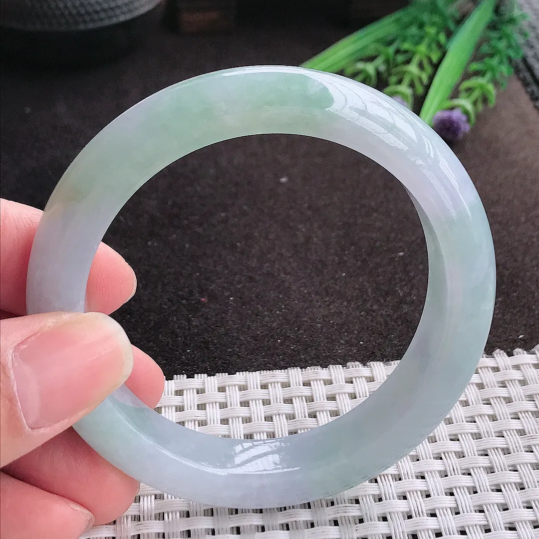 实拍A货翡翠56/12.5/9老坑冰润起胶冰晴手镯宽边玉镯手环