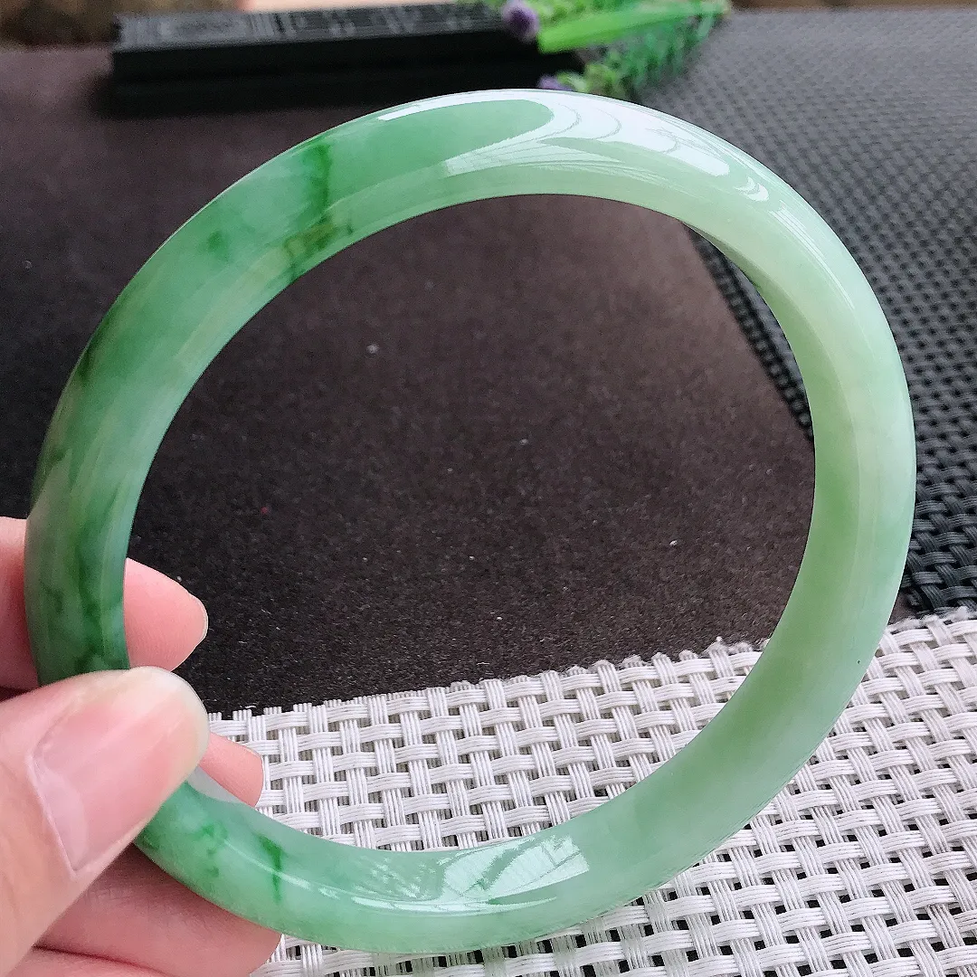 实拍A货翡翠78.8/12.3/9.2老坑冰润起胶满绿飘绿臂镯手镯超大翡翠玉镯手环