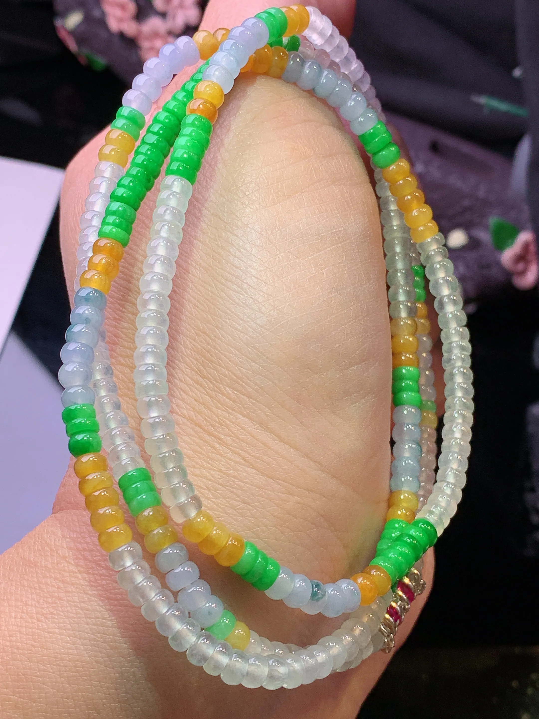 多彩算盘珠项链 玉质细腻 色泽清新 艳丽 整体尺寸4*2.3