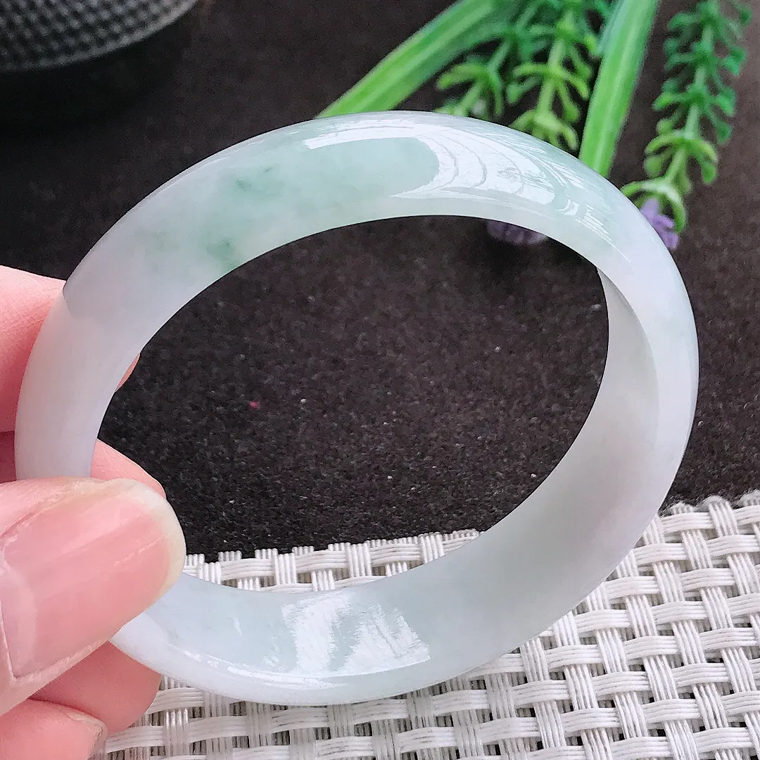 实拍A货翡翠53.5/48.8/16.6/6.2老坑精美冰润飘花贵妃手镯宽边玉镯手环