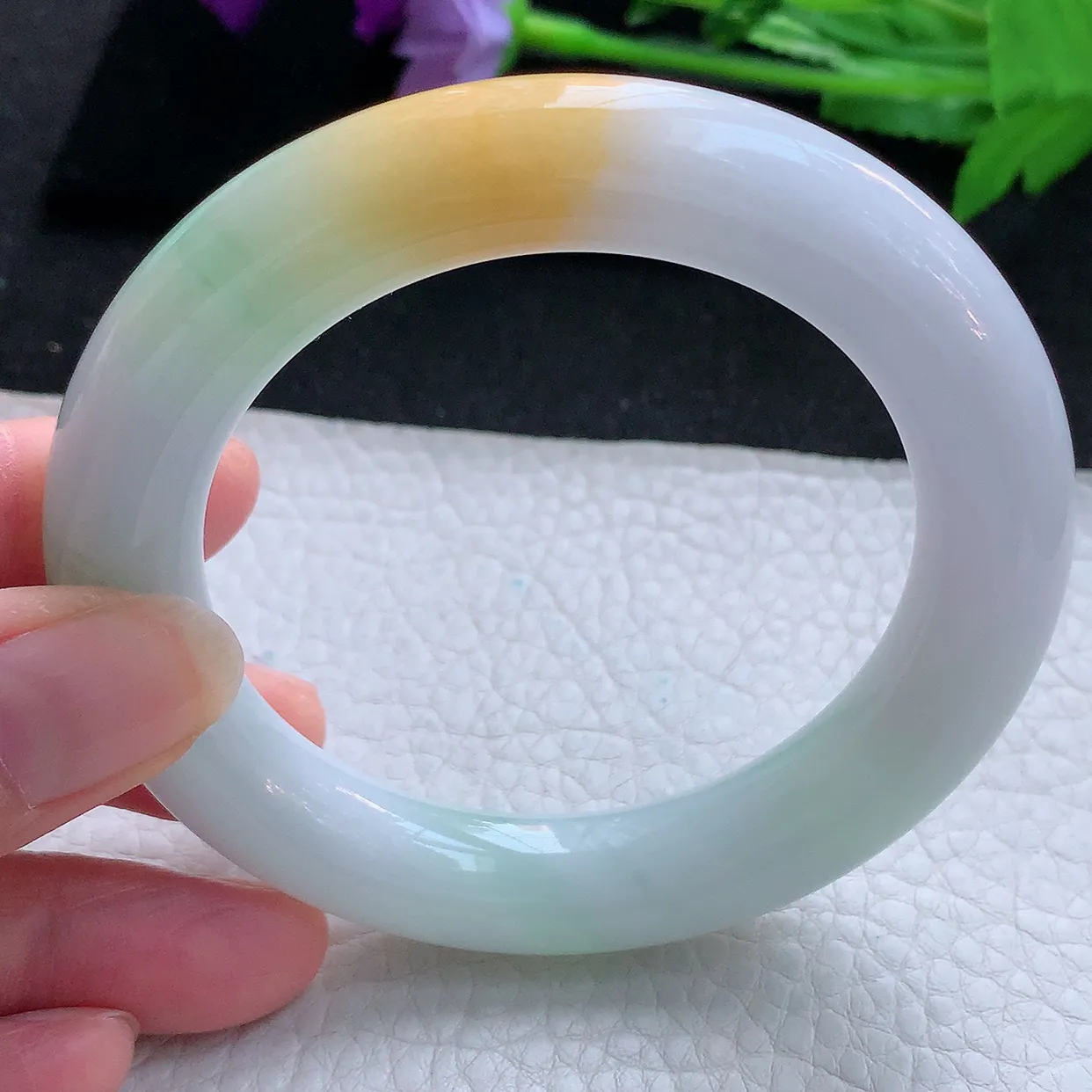 nr自然光57*12.3*11.8三彩胖圆镯 天然翡翠A货玉手镯水润圆条玉手环