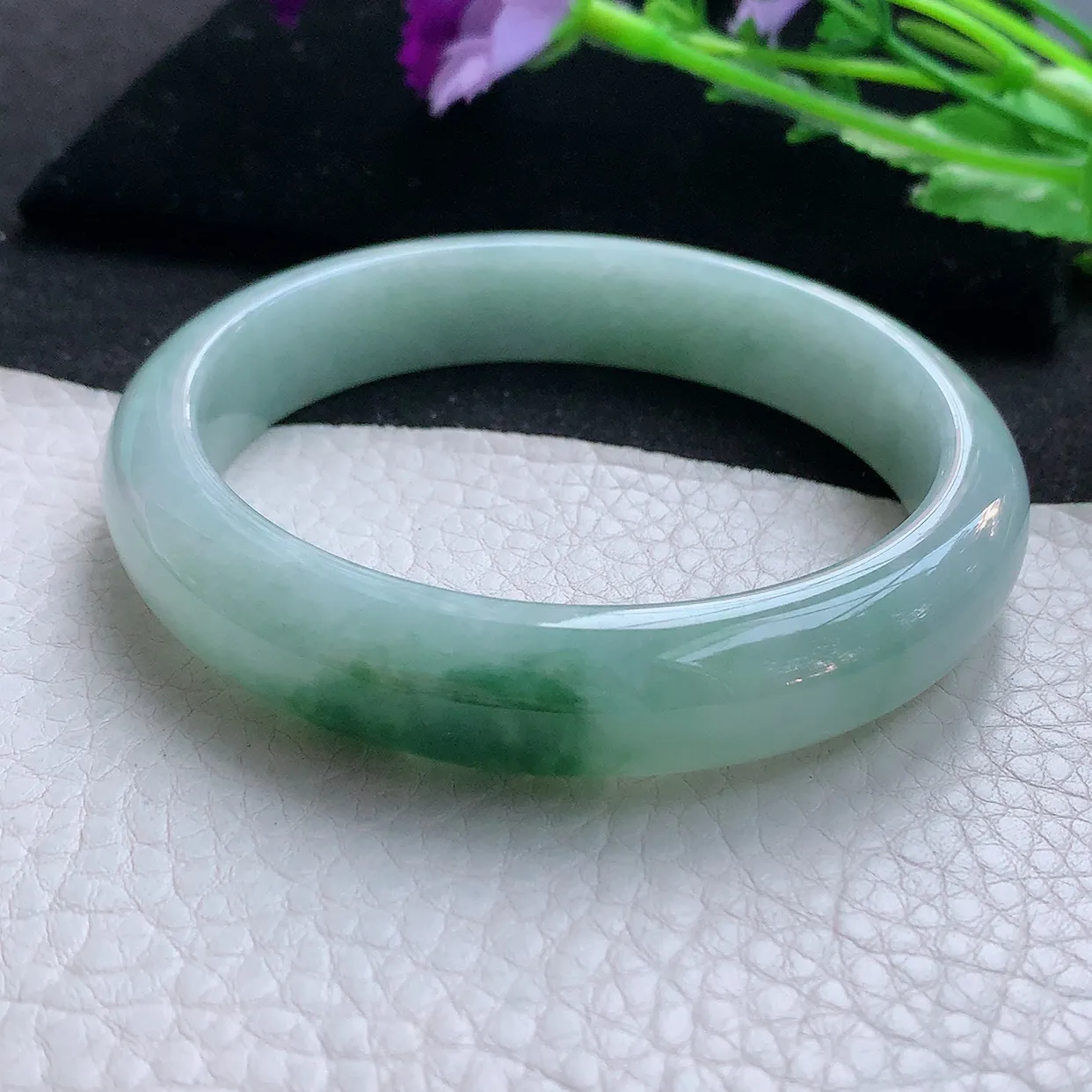 yh大圈口63*13.5*8平安镯 天然翡翠A货飘花玉手镯大气宽边玉手环