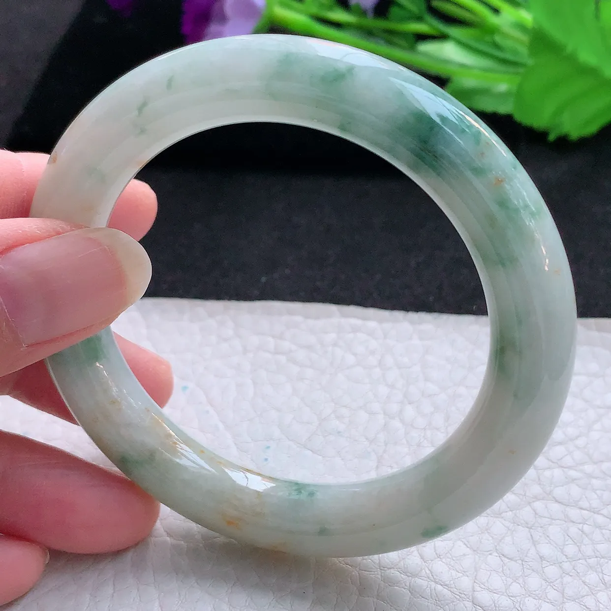 ll自然光55*10.4美人镯 天然翡翠A货玉手镯三彩圆条玉手环