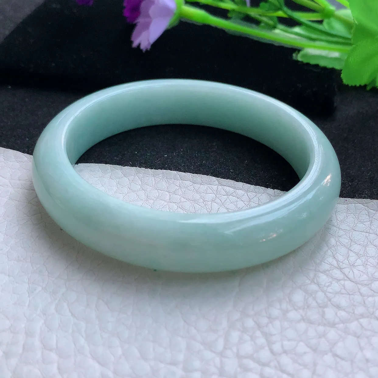 nr自然光59.3*13.5*8.3平安镯 天然翡翠A货玉手镯浅绿宽边玉手环