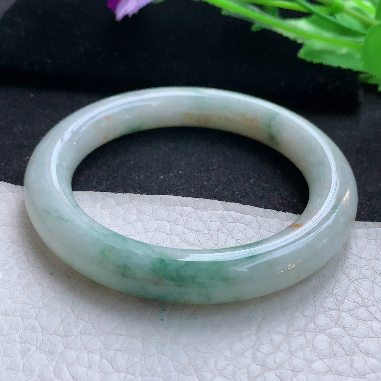 ll自然光55*10.4美人镯 天然翡翠A货玉手镯三彩圆条玉手环