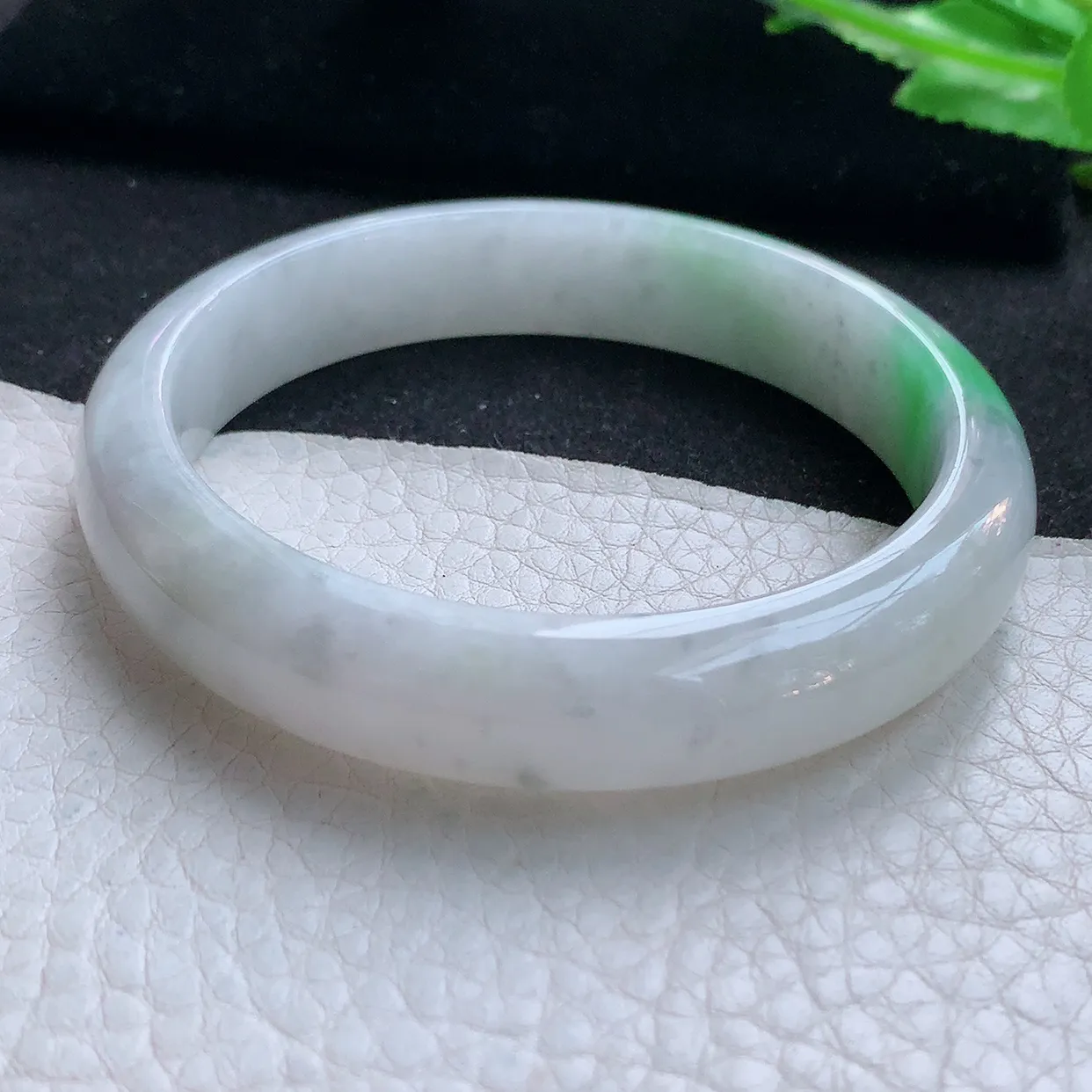 ll自然光58*12.5*7.7平安镯 天然翡翠A货玉手镯飘绿清秀宽边玉手环