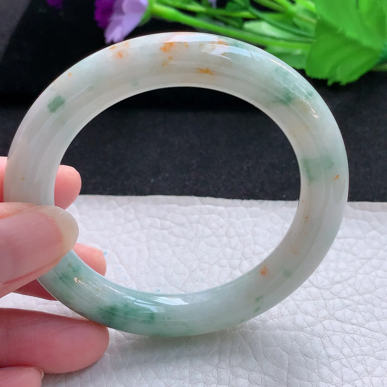 ll自然光55*10.4美人镯 天然翡翠A货玉手镯三彩圆条玉手环