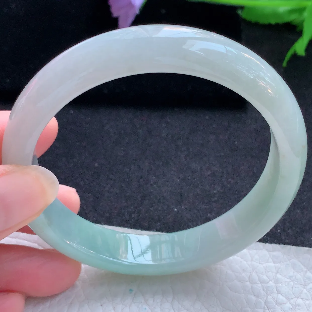 ll大圈口62*13*8平安镯 天然翡翠A货玉手镯清新晴美宽边玉手环