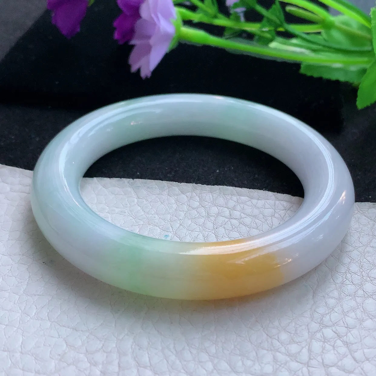 nr自然光57*12.3*11.8三彩胖圆镯 天然翡翠A货玉手镯水润圆条玉手环