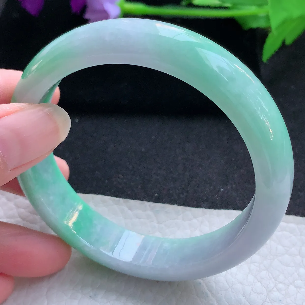 js大圈口60*14*8平安镯 天然翡翠A货玉手镯飘绿大气宽边玉手环