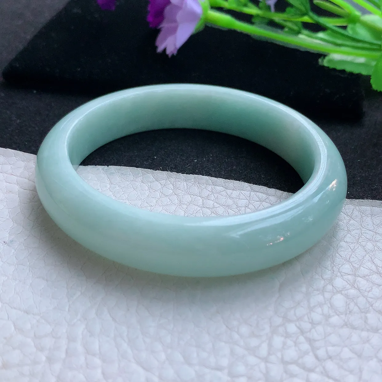 nr自然光59.3*13.5*8.3平安镯 天然翡翠A货玉手镯浅绿宽边玉手环