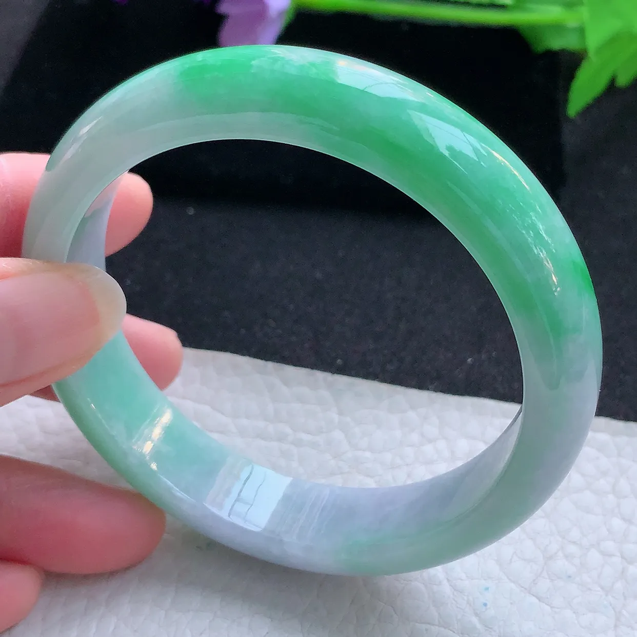 js大圈口60*14*8平安镯 天然翡翠A货玉手镯飘绿大气宽边玉手环