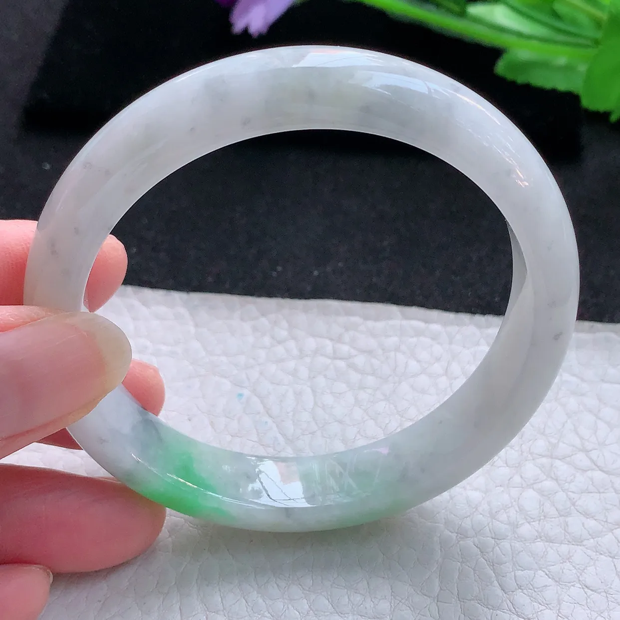 ll自然光58*12.5*7.7平安镯 天然翡翠A货玉手镯飘绿清秀宽边玉手环