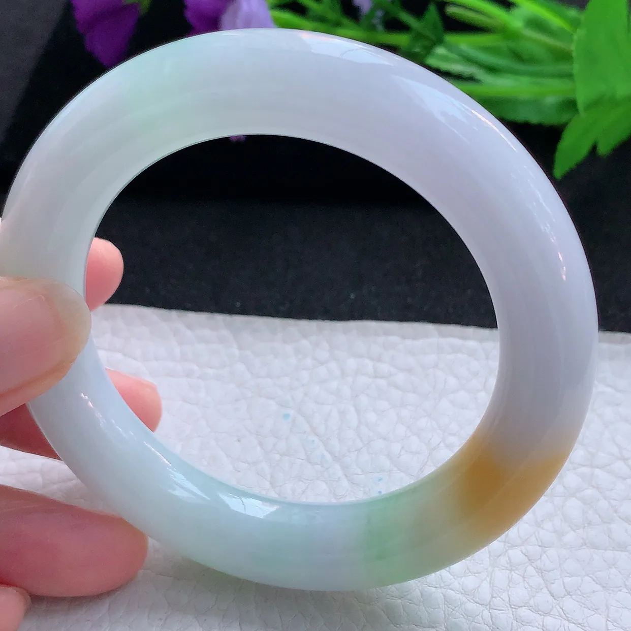 nr自然光57*12.3*11.8三彩胖圆镯 天然翡翠A货玉手镯水润圆条玉手环