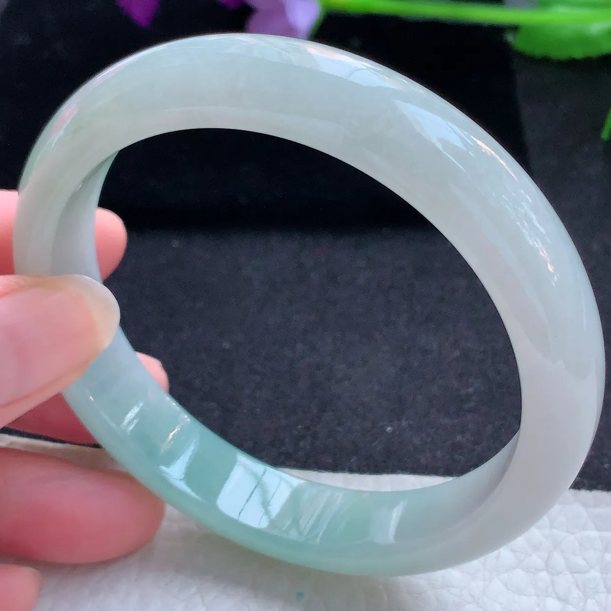 ll大圈口62*13*8平安镯 天然翡翠A货玉手镯清新晴美宽边玉手环