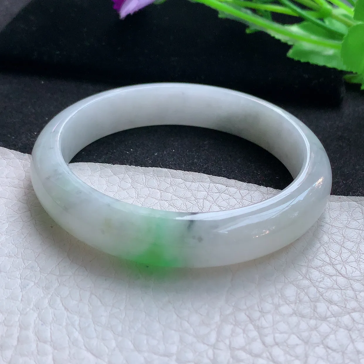 ll自然光58*12.5*7.7平安镯 天然翡翠A货玉手镯飘绿清秀宽边玉手环