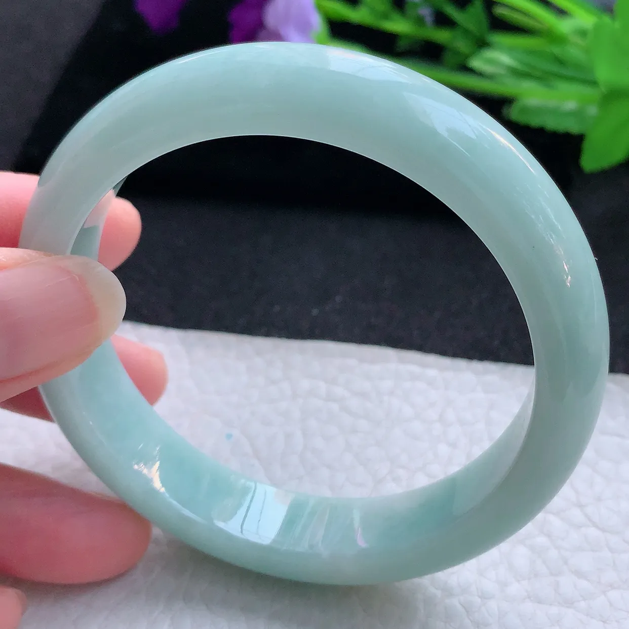 nr自然光59.3*13.5*8.3平安镯 天然翡翠A货玉手镯浅绿宽边玉手环