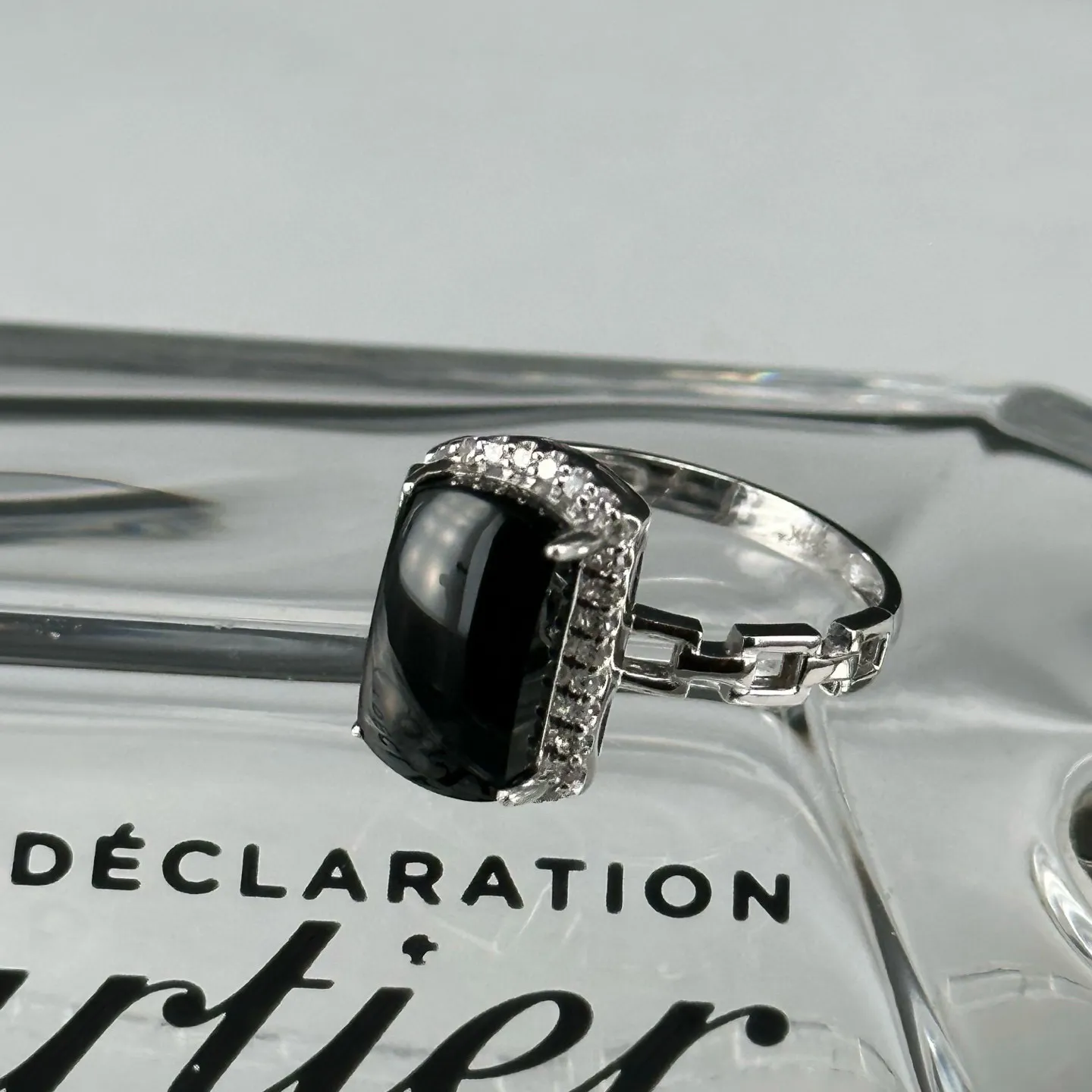 精品18k马鞍墨翠女戒 种好色正 黑度极好 打灯通透 油性十足 尺寸11.5