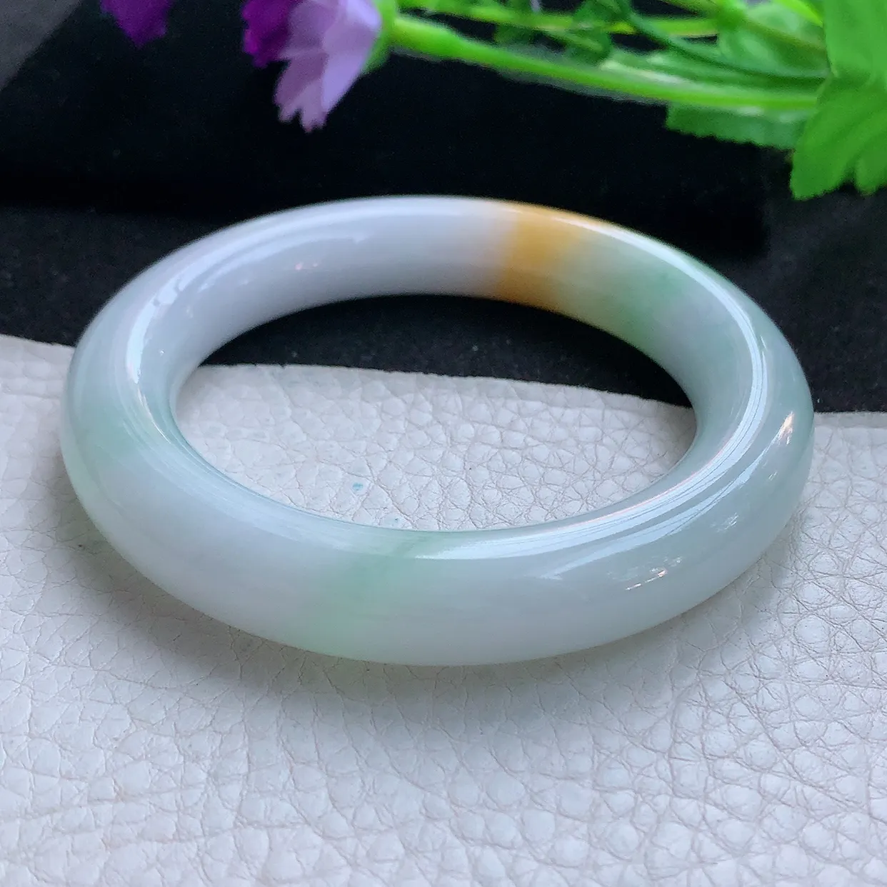 nr自然光57*12.3*11.8三彩胖圆镯 天然翡翠A货玉手镯水润圆条玉手环