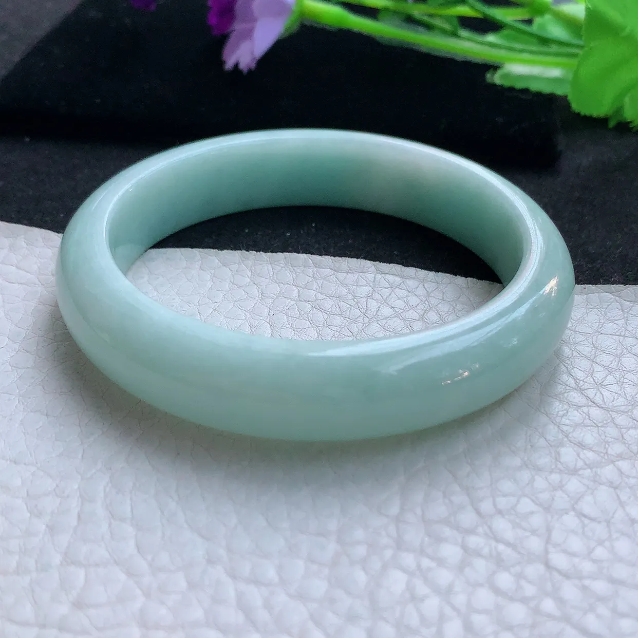 nr自然光59.3*13.5*8.3平安镯 天然翡翠A货玉手镯浅绿宽边玉手环