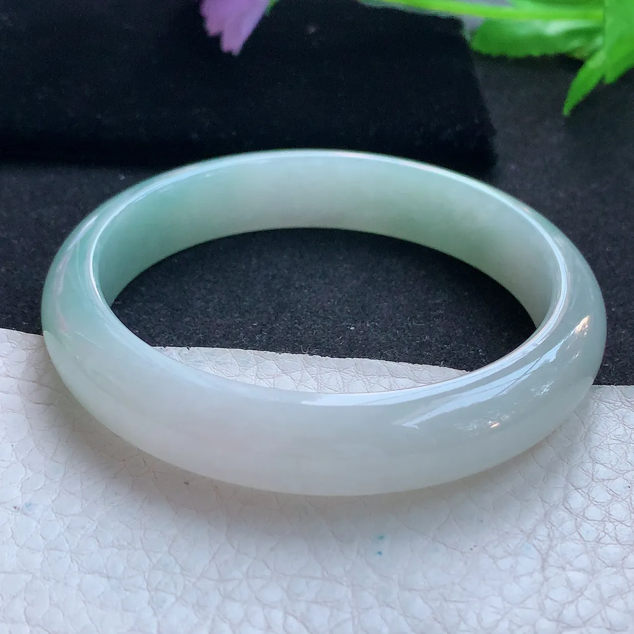 ll大圈口62*13*8平安镯 天然翡翠A货玉手镯清新晴美宽边玉手环