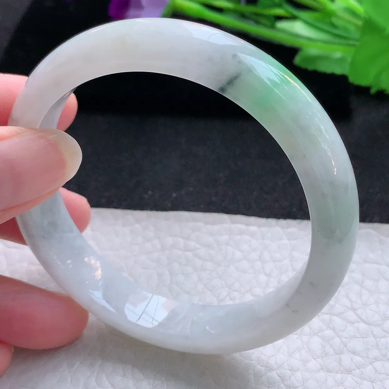 ll自然光58*12.5*7.7平安镯 天然翡翠A货玉手镯飘绿清秀宽边玉手环