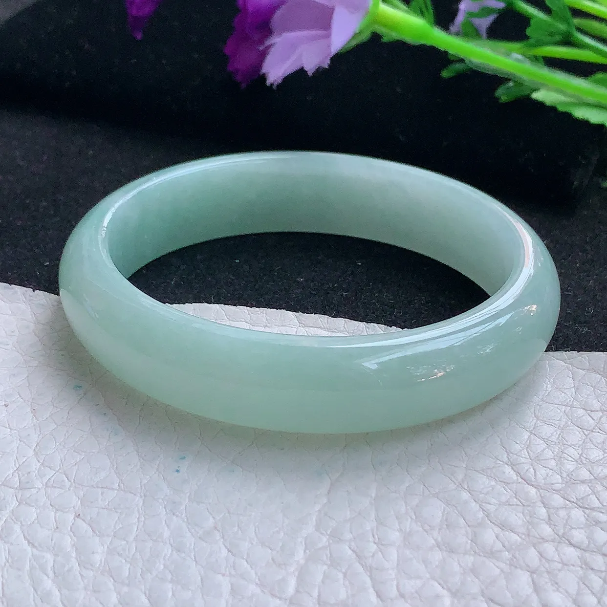 nr小圈口54*48.5*12.8*7贵妃镯 缅甸翡翠A货玉手镯浅绿水润宽边玉手环