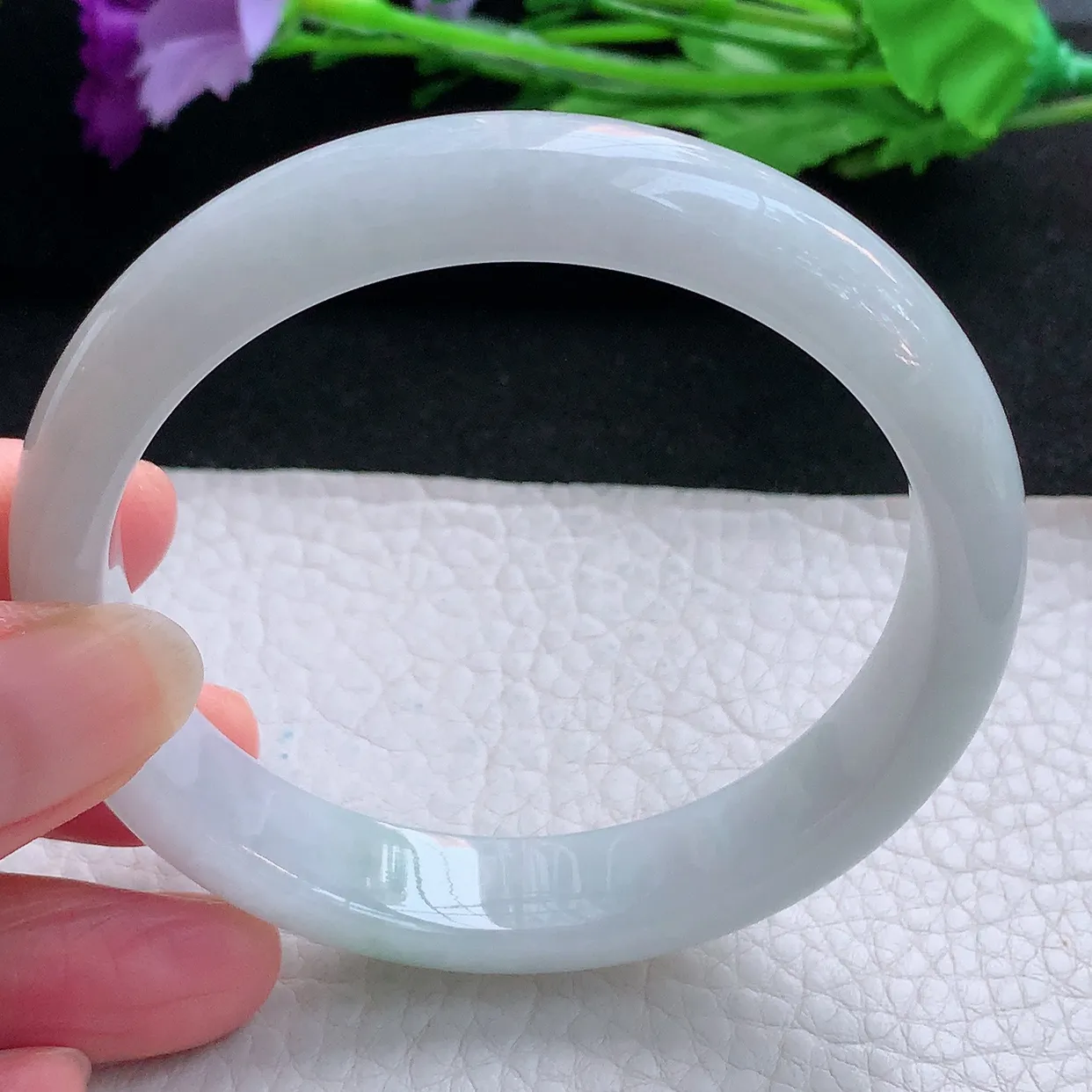 js自然光59*12.3*7.5平安镯 缅甸翡翠A货飘花玉手镯水润宽边玉手环