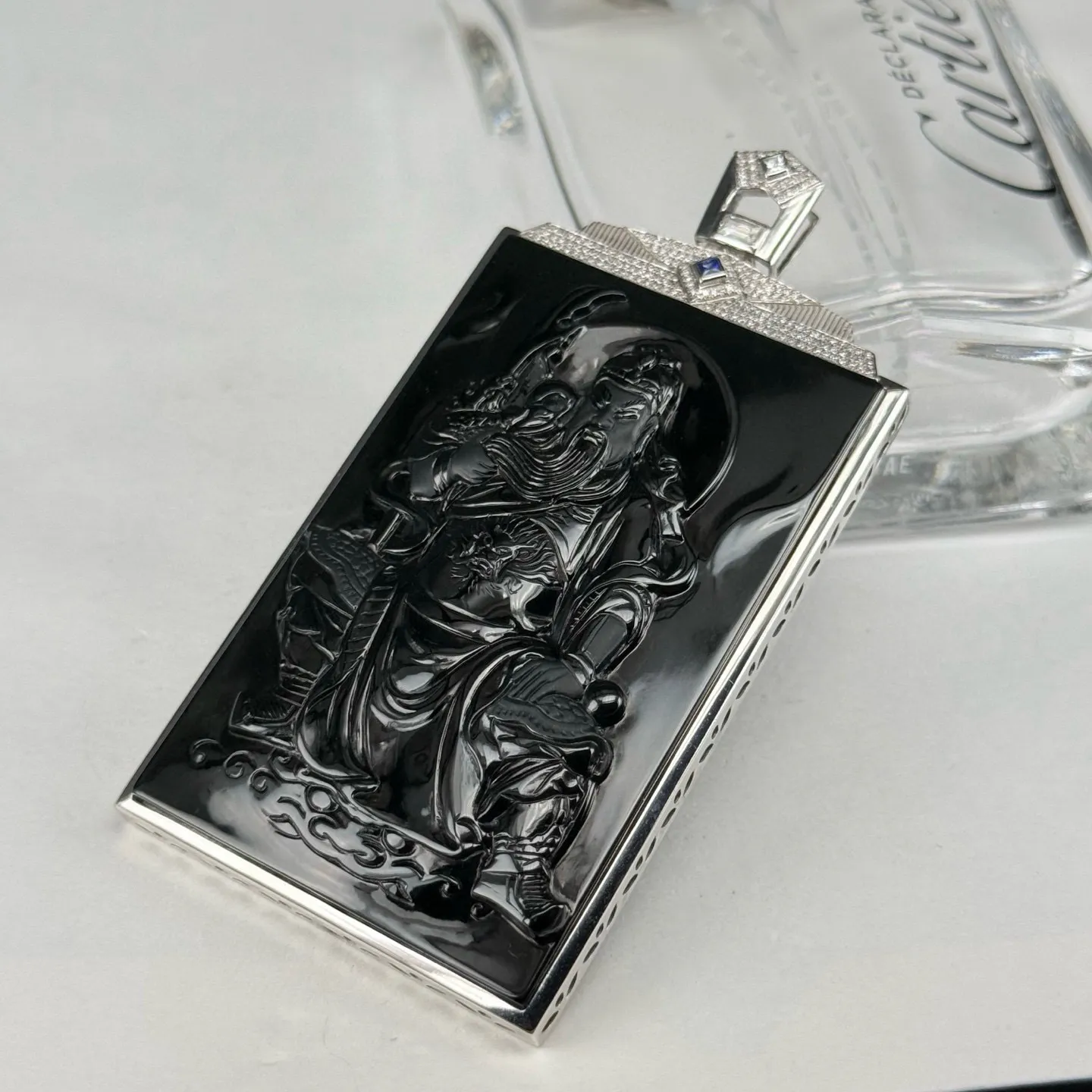 墨翠关公 种好色正 黑度极好 打灯通透 油性十足 尺寸79.9