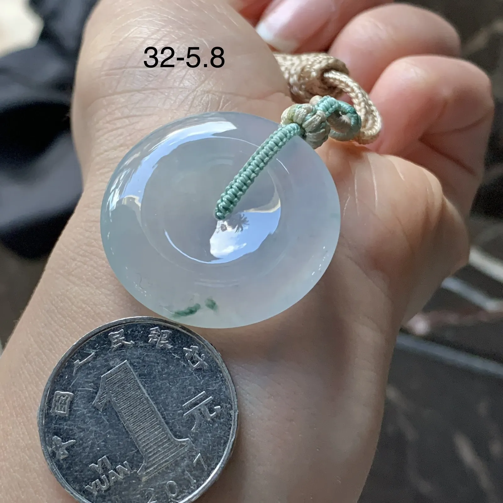 蓝花平安扣^_^玉质温润 细腻